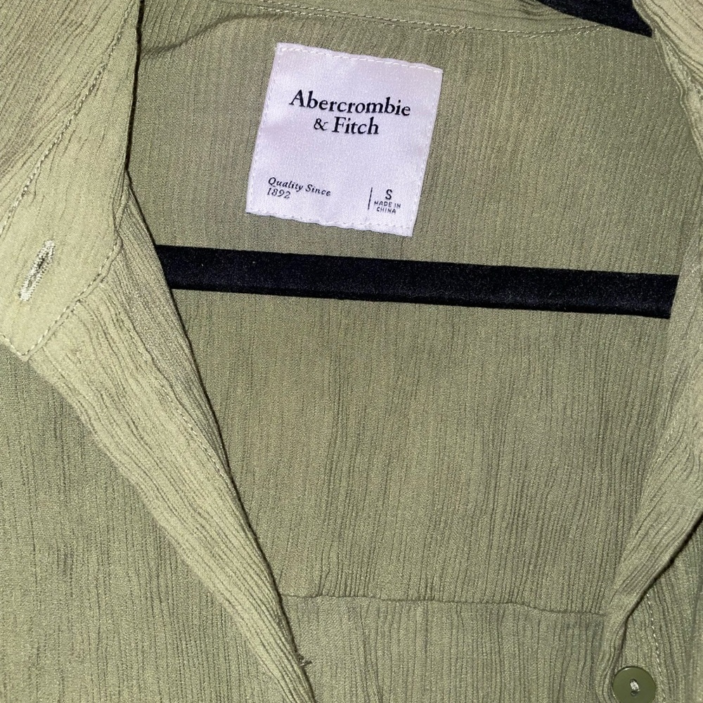 A&F Button Down - Picture 2 of 3
